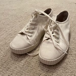 Brand New Vine White Lace Up Womens Sneakers Tennis Shoes Size 7.5